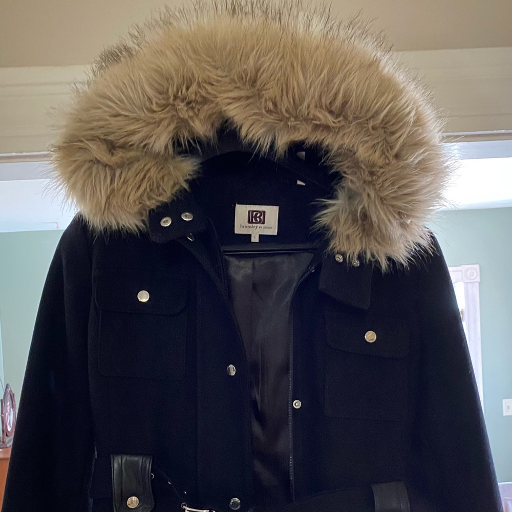 Womens medium wool coat with Faux leather trim lining. ONLY WORN ONCE!